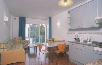 الز لررز اپارتامنتز