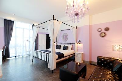 ات ناتا چیانمای چیک جونگل