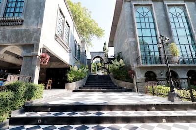 ات ناتا چیانمای چیک جونگل