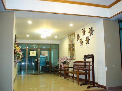 سیلور گلد گاردن سووارنابومی ایرپورت