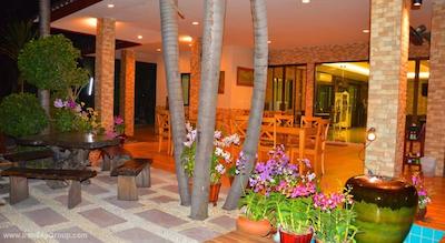 سیلور گلد گاردن سووارنابومی ایرپورت