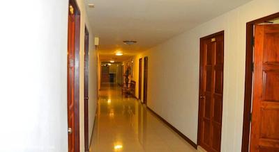 سیلور گلد گاردن سووارنابومی ایرپورت