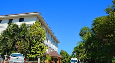 سیلور گلد گاردن سووارنابومی ایرپورت