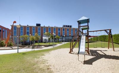 تریپ اسالامانکا منتالوو هتل