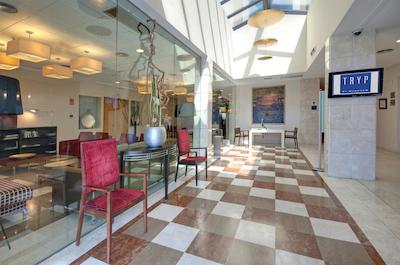 تریپ اسالامانکا منتالوو هتل