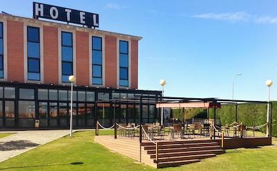 تریپ اسالامانکا منتالوو هتل