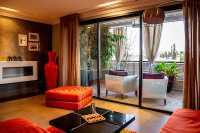 مدینا لفت اند اسپا