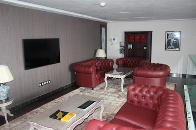 مدینا لفت اند اسپا