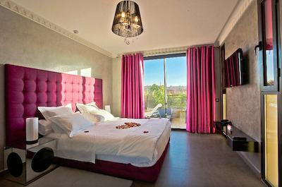 مدینا لفت اند اسپا