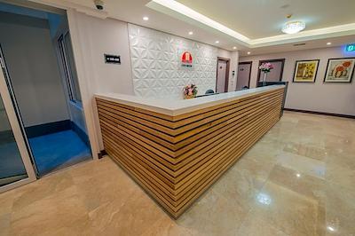 مگابوم سیتی هتل