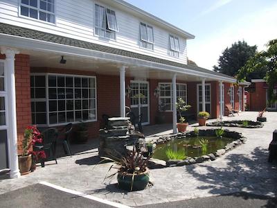 ادمیرالز متر لج