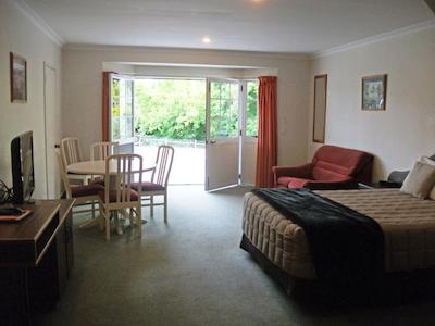 ادمیرالز متر لج