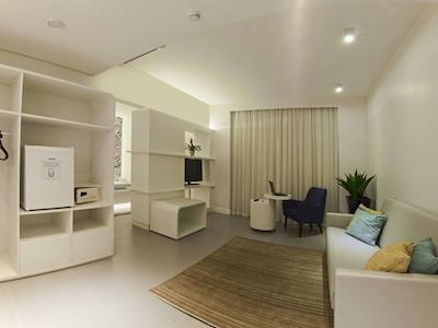 ایبیز استیلز پوسُ آلگر