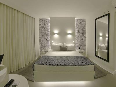 ایبیز استیلز پوسُ آلگر