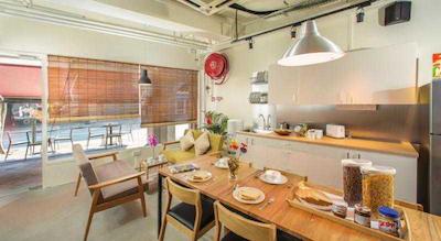 کوارترز هاستل