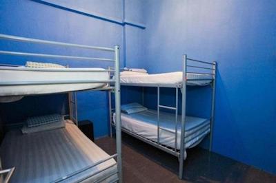 مونی گالری هاستل