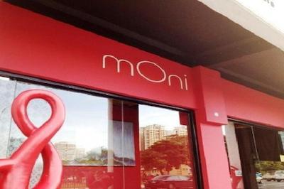 مونی گالری هاستل