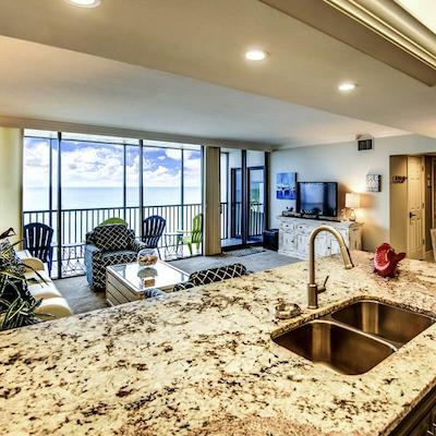 ساندیال بیچ ریزرت اند اسپا