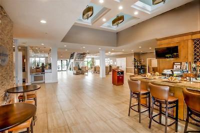 ساندیال بیچ ریزرت اند اسپا