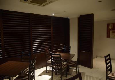 اس اند اس هتل اند سویتز