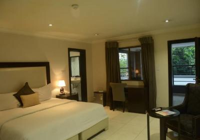 اس اند اس هتل اند سویتز