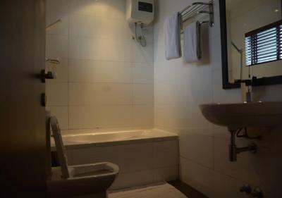 اس اند اس هتل اند سویتز