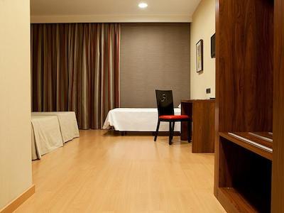 سرکتل هتل ریسال