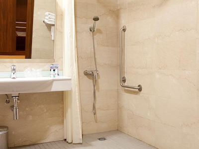 سرکتل هتل ریسال