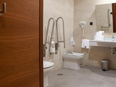 سرکتل هتل ریسال