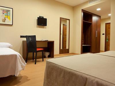 سرکتل هتل ریسال