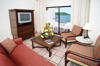 ریال ویلاز ریزرت