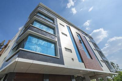 اُیو فلاگشیپ 28787 اشکا پیلار راد