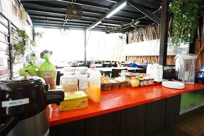 جی4 استیشن بک پکرز هاستل