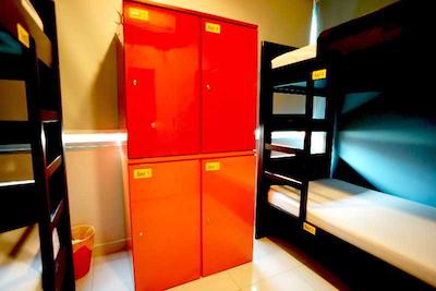 جی4 استیشن بک پکرز هاستل