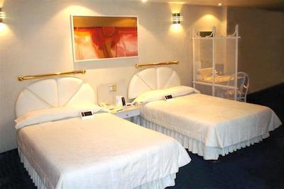 هتل سنتوری زنا رسا