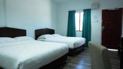 لانگورا بارن ریزرت