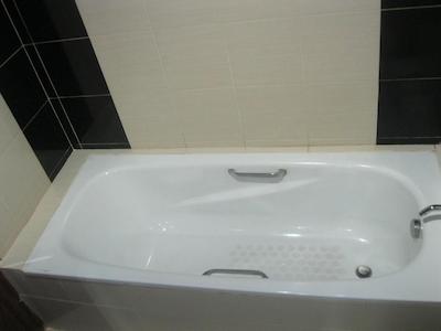 لانگورا بارن ریزرت