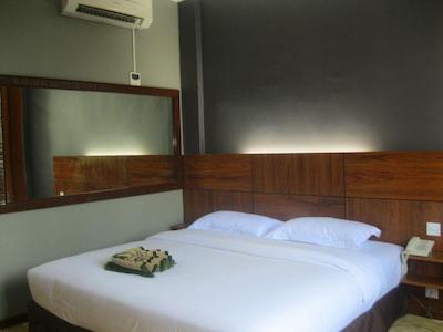 لانگورا بارن ریزرت