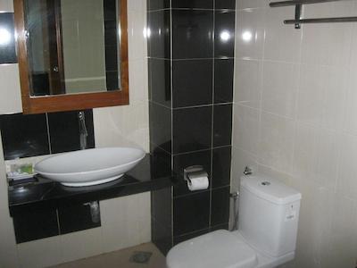 لانگورا بارن ریزرت