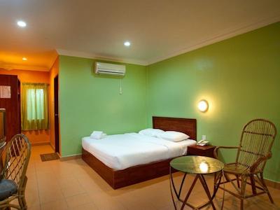 لانگورا بارن ریزرت