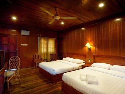 لانگورا بارن ریزرت