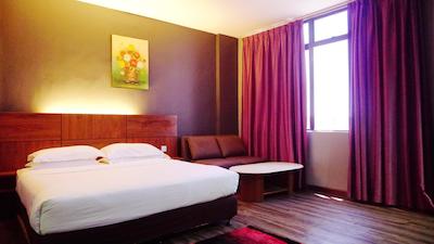 لانگورا بارن ریزرت