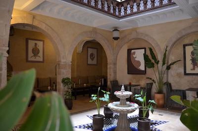 هتل ریاد بناتار