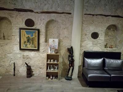 هتل ریاد بناتار