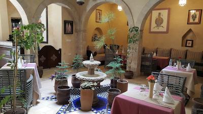 هتل ریاد بناتار