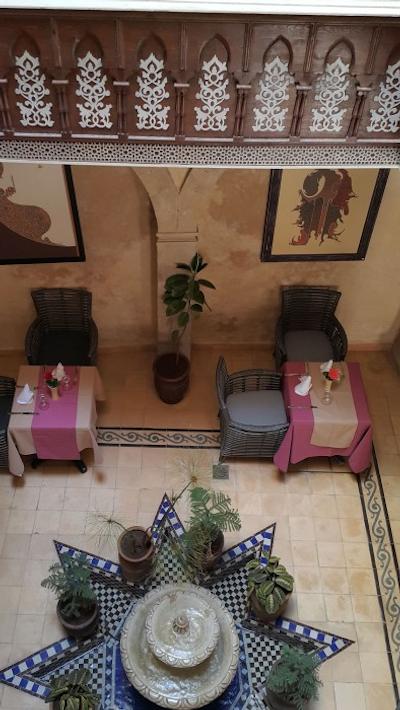 هتل ریاد بناتار