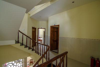 کیم هنگ نهات هتل