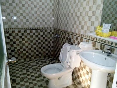 کیم هنگ نهات هتل