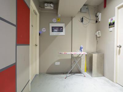 سنترال 65 هاستل اند کافه