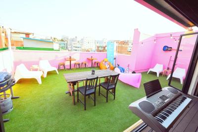 آیر هستل دنگدامون